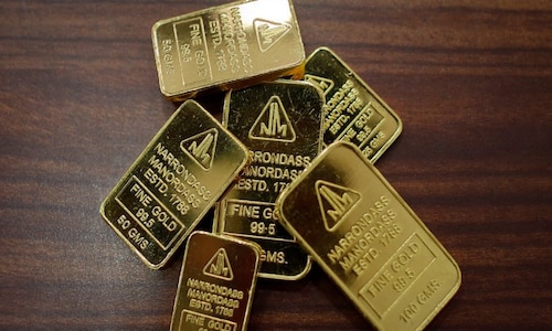 Gold price today: Yellow metal comes down below Rs 50,700 on easing global rates