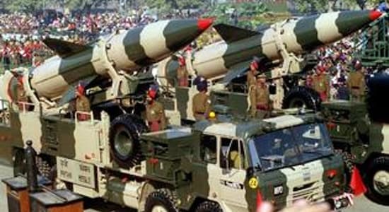 No.7 | Country: India | Total Nuclear Warheads as of 2021: 160 | Per cent of all nuclear warheads in the world: 1,22% | The longer-range version of India's medium-range Prithvi missile, capable of carrying nuclear warheads, on display during the Republic Day parade in New Delhi (Image: Reuters)