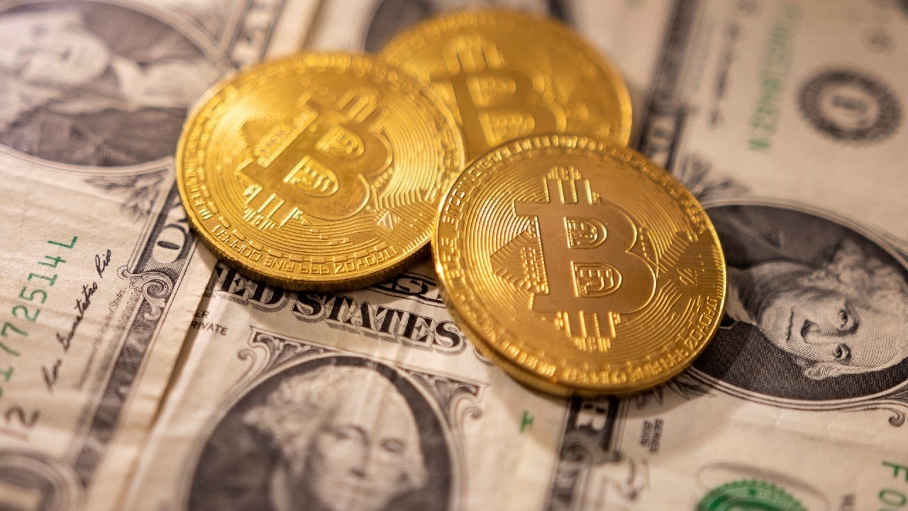 Bitcoin Pizza Day and the astounding story behind it - CNBC TV18