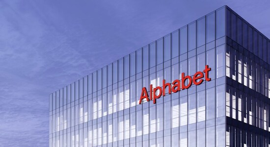 Alphabet's net profit sinks 27% to $13.9 billion, revenue up 6%