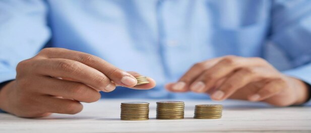 Bank locker, NPS, credit card reward points, insurance policy, mutual funds — 5 money changes in January