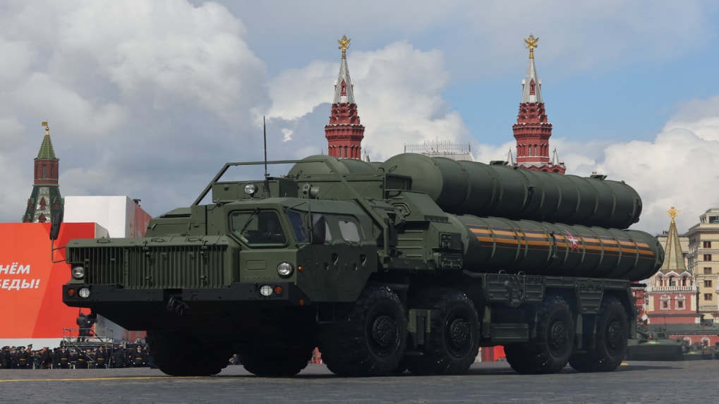 Russia To Complete Delivery Of Third Regiment Of S-400 Missile Systems ...