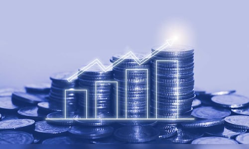 www.cnbctv18.com