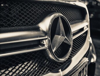 Mercedes-Benz unveils Google partnership to develop branded navigation