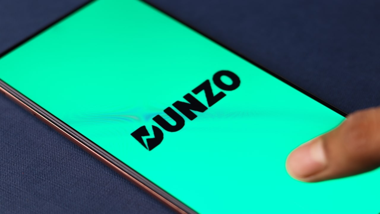 No delivery staff on your payroll? No problem. AirMenus integrated with  @dunzo_it. Now get orders delivered to your guests seamlessly via… |  Instagram