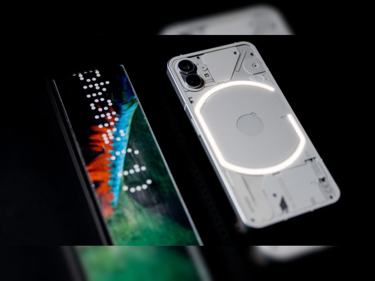 Nothing Phone (1) Looks Like Apple iPhone 12 Without Cover: Internet's  Take On The First Smartphone By Carl Pei's Nothing - News18