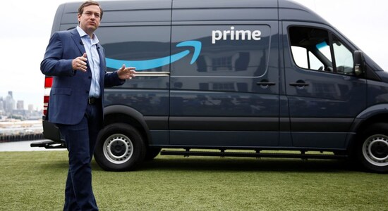 Amazon executive behind its massive delivery operation to leave after 23 years