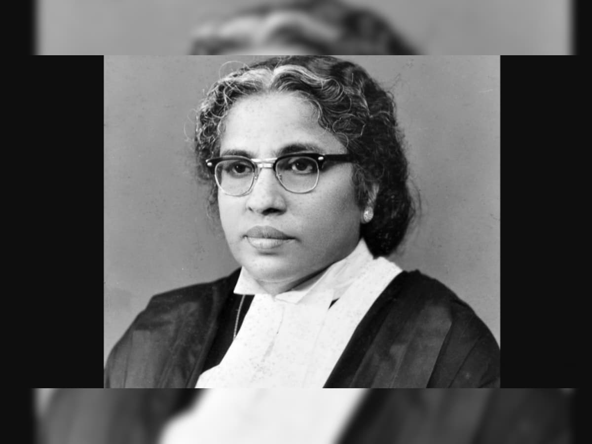 Name the first indian shop chief justice of india