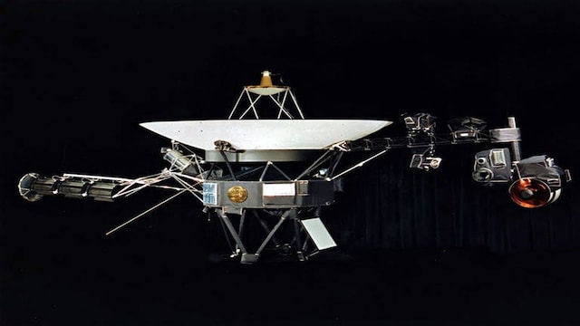 NASA implements power hack to extend Voyager 2 mission beyond 2026 ...