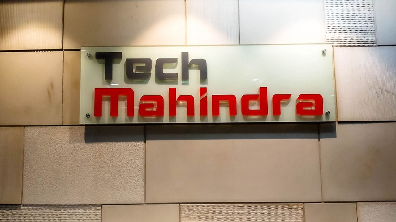 tech mahindra logo