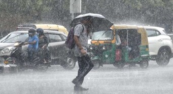 IMD predicts moderate rain, hailstorms and thunderstorms in North India, check full forecast here