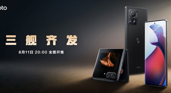 Motorola launches Moto Razr 2022 and Moto X30 Pro in China