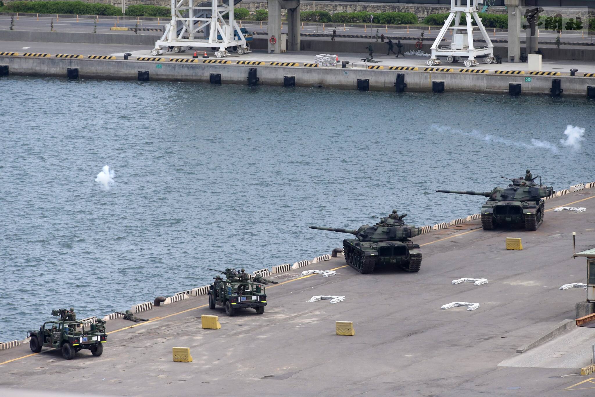Taiwan military forces conduct anti-landing drills during the annual Han Kuang military exercises near New Taipei City in Taiwan on July 27, 2022. (Image: AP/PTI)