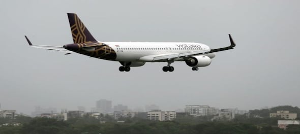 Two Vistara flights return from Hyderabad to Mumbai and Bengaluru due to bad weather at airport