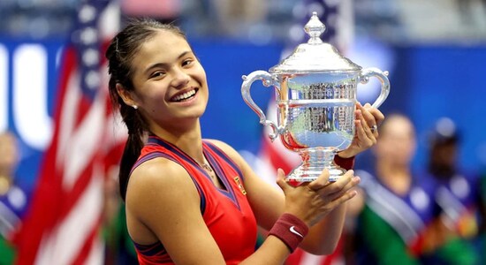 No.6 | Emma Raducanu | Earnings: $ 21.1 million | On-court earnings: $3.1 million | Off-court earnings: $18 million | No.6 | Emma Raducanu | Earnings: $ 21.1 million | On-court earnings: $3.1 million | Off-court earnings: $18 million |