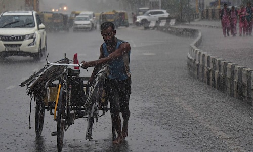 Mumbai sees heavy downpour; 12 die in Lucknow — Check out states where IMD has issued an alert