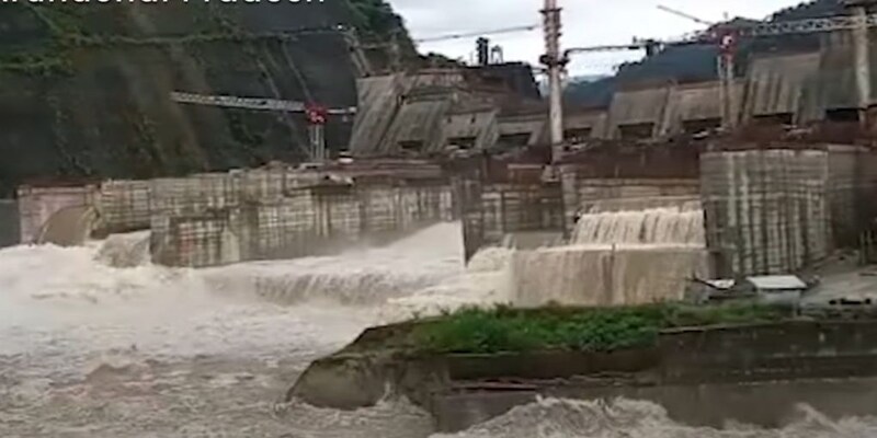 NHPC's 2,000 MW Subansiri hydro project partially damaged in flooding