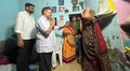 Arvind Kejriwal dines at auto-rickshaw driver's home in Gujarat