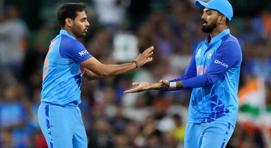 Defending 179, Bhuvneshwar Kumar gave India an early breakthrough as he dismissed Netherlan opener Vikramjit Singh on 1 in the third over. Netherlands were off to a poor start in the chase as the score read 11-1. 