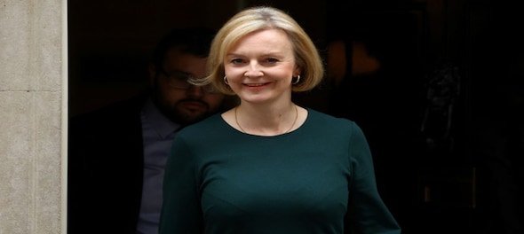 Liz Truss under pressure to quit amid UK government chaos