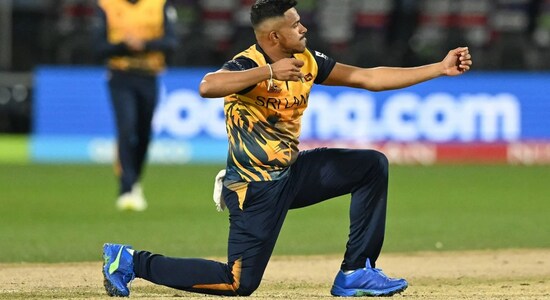 3. Maheesh Theekshana| Equipo: Sri Lanka | Ventanillas: 7 | Mejor bolos: 2/15 | Promedio: 12.71 | Economía: 5,86 (Imagen: ICC) 3. Maheesh Theekshana| Equipo: Sri Lanka | Ventanillas: 7 | Mejor bolos: 2/15 | Promedio: 12.71 | Economía: 5,86 (Imagen: ICC)