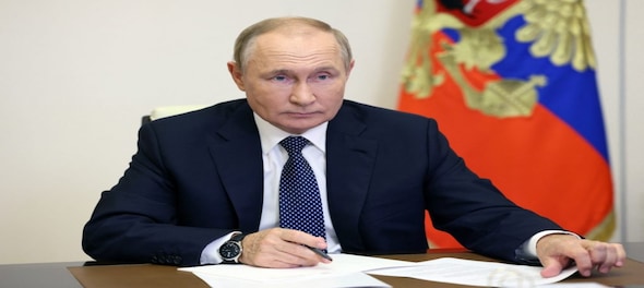 Watch: Vladimir Putin’s jittery feet movement sparks concern over his health again