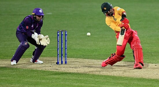 2. Raza Sikandar | Equipo: Zimbabue | Ejecuciones: 136 | Partidos: 3 | Máximo: 82 | Promedio: 45,33 | Tasa de huelga: 172.15 | 50s/100s: 1/- (Imagen: ICC) 2. Raza Sikandar | Equipo: Zimbabue | Ejecuciones: 136 | Partidos: 3 | Máximo: 82 | Promedio: 45,33 | Tasa de huelga: 172.15 | 50s/100s: 1/- (Imagen: ICC)
