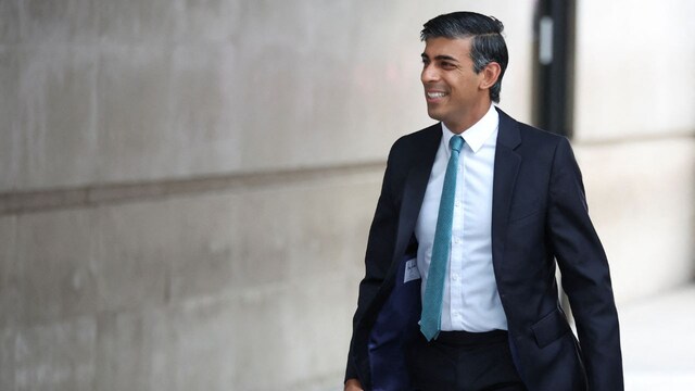 Rishi Sunak Favourite To Replace Liz Truss As Uk Prime Minister Cnbc Tv18