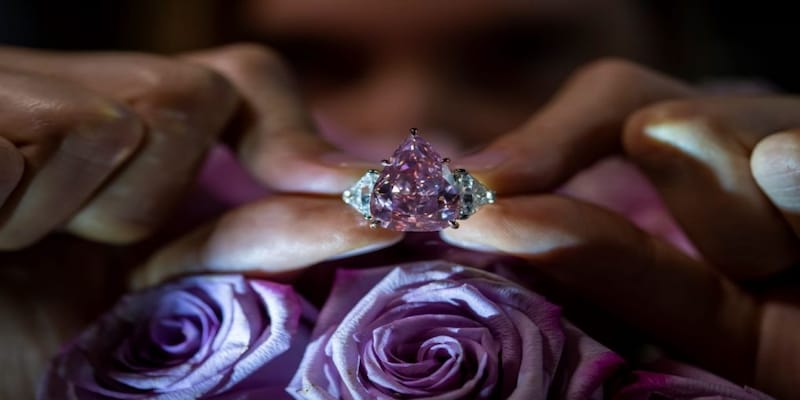 18-carat 'Fortune Pink' diamond sold for over $28.5 million at Christie’s