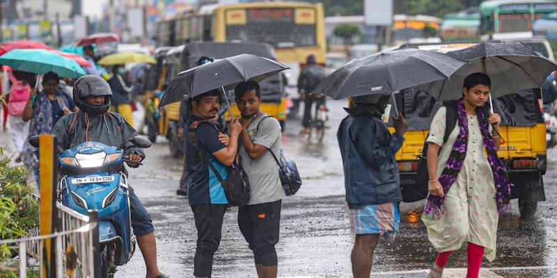 Heavy rainfall likely over Tamil Nadu, Puducherry; IMD issues yellow alert