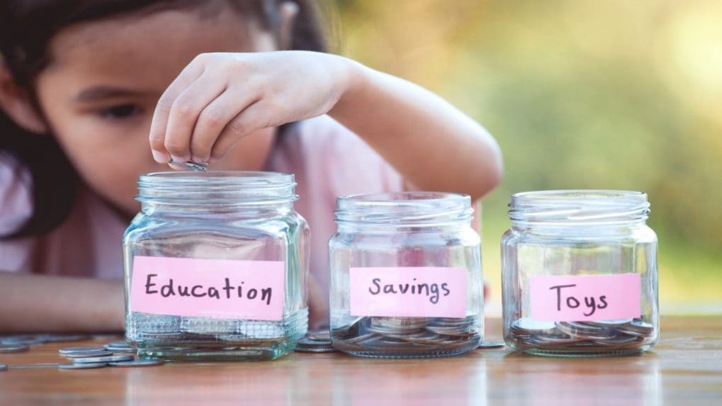 Importance Of Financial Literacy And Tips To Make Your Kids Moneywise