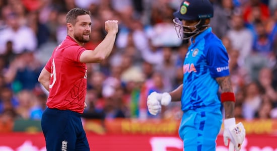 India were off to a slow start as KL Rahul's wretched form in the World Cup continued. Chris Woakes got the Indian opener caught behind the wickets by Jos Buttler. Rahul departed after making a run-a-ball 5 with India's score reading 9/1. (Image: AP)