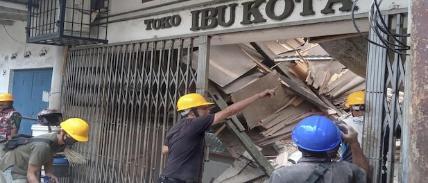 At least 162 dead after earthquake hits Indonesia's Java island — Visuals show damaged buildings