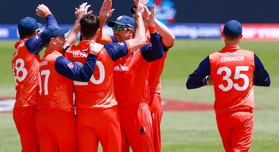 Brandon Glover bowled a match-winning spell as he bowled 2 overs conceded only 9 runs and picked 3 wickets to stifle South Africa in the chase. (Image: AP)