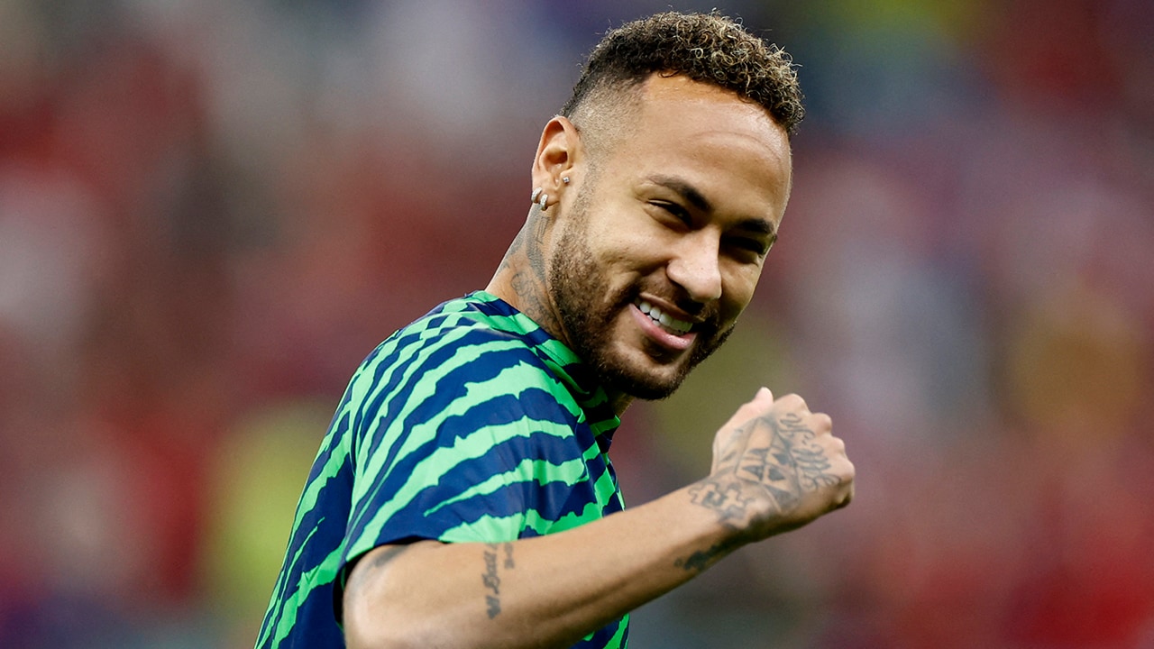 Neymar Jr completes shock transfer to Al Hilal, set to earn over £ 138  million annually - CNBC TV18