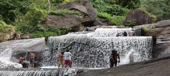 Visit the massive Kutralam Falls, a hidden jewel in Tamil Nadu