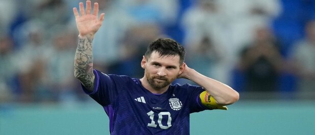 Messi and Argentina advance at World Cup, beat Poland 2-0