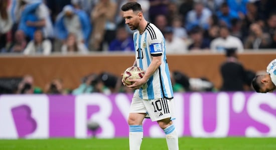 France started the final slowly and french forward Ousmane Dembélé fouled Ángel di Maria inside the French box to concede a penalty. Lionel Messi stepped up and converted from the spot to give Argentina an early lead. (Image: AP)
