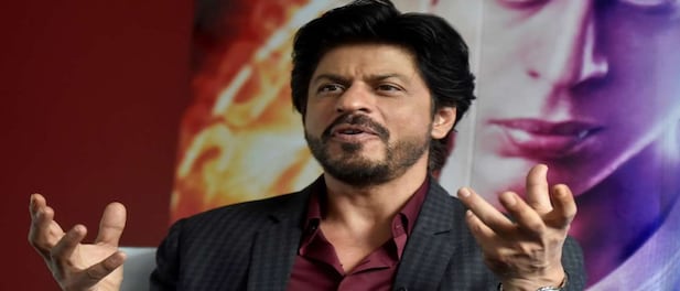 Will Shahrukh Khan promote Pathaan at FIFA 2022 final? Fans may not be disappointed after reading this