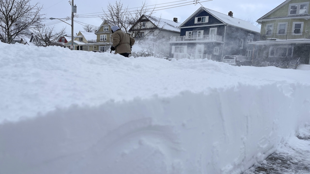 Photos From Buffalo's Massive Winter Storm Are Unreal