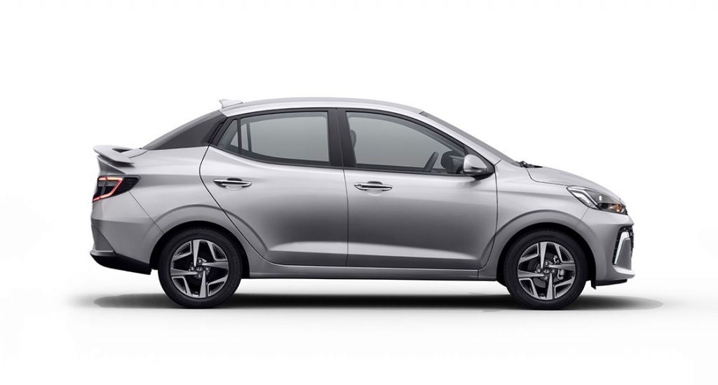 hyundai-aura-facelift-launched-with-new-features-and-up-to-6-airbags