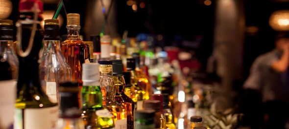 Delhiites guzzle over one crore liquor bottles in the last week of 2022