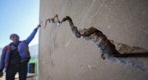 J&K: Residents of Doda fear Joshimath-like crisis as 21 structures develop cracks; Govt team reaches spot