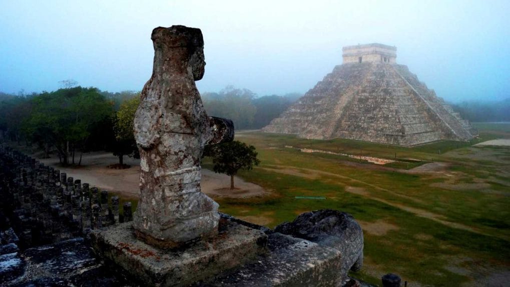 Descubre los fascinantes secretos de la civilización maya en México y Centroamérica.