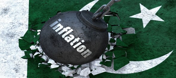 Inflation in Pakistan may average 33% till June — Moody's economist says IMF bailout insufficient