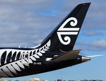 I Flew on Air New Zealand's 17-Hour Nonstop Flight From New York to  Auckland—And the New Route Is a Game Changer