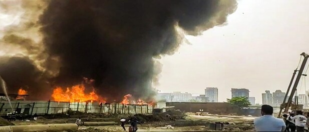 Massive fire breaks out in Mumbai's Jogeshwari furniture market | WATCH