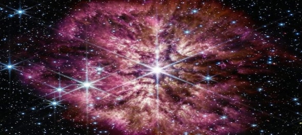 NASA James Webb Space Telescope captures Wolf-Rayet stars on cusp of death