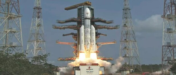 ISRO launches 36 OneWeb satellites