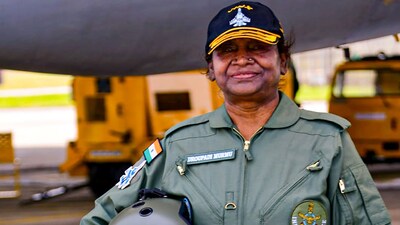 President Droupadi Murmu takes maiden sortie in Sukhoi 30 MKI ...